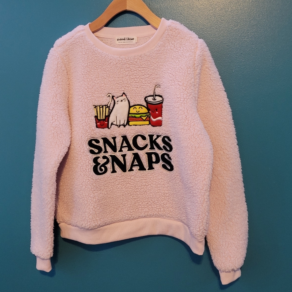 Weekend edition pink sweater size small